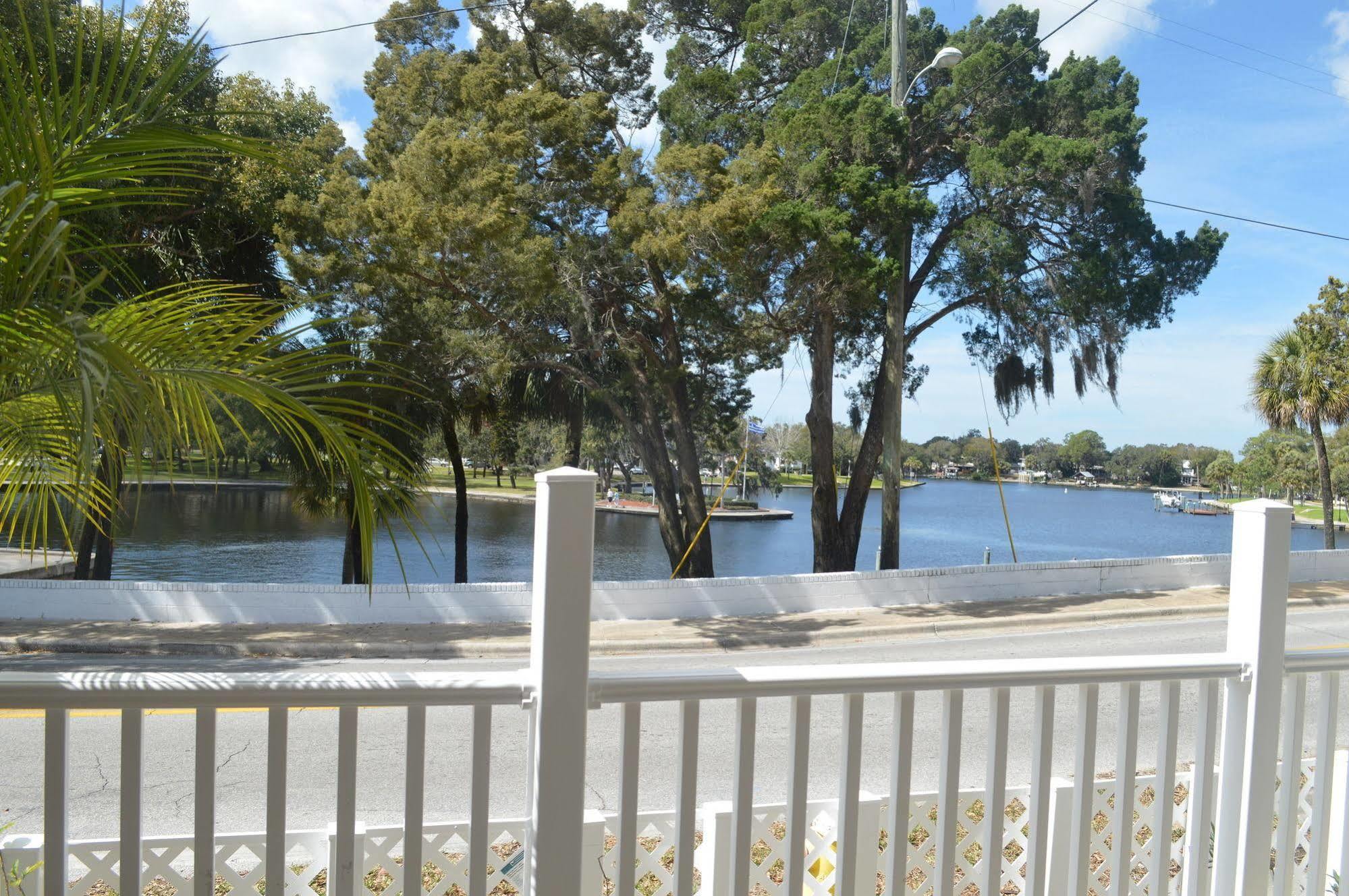 Tarpon Inn Tarpon Springs Ngoại thất bức ảnh