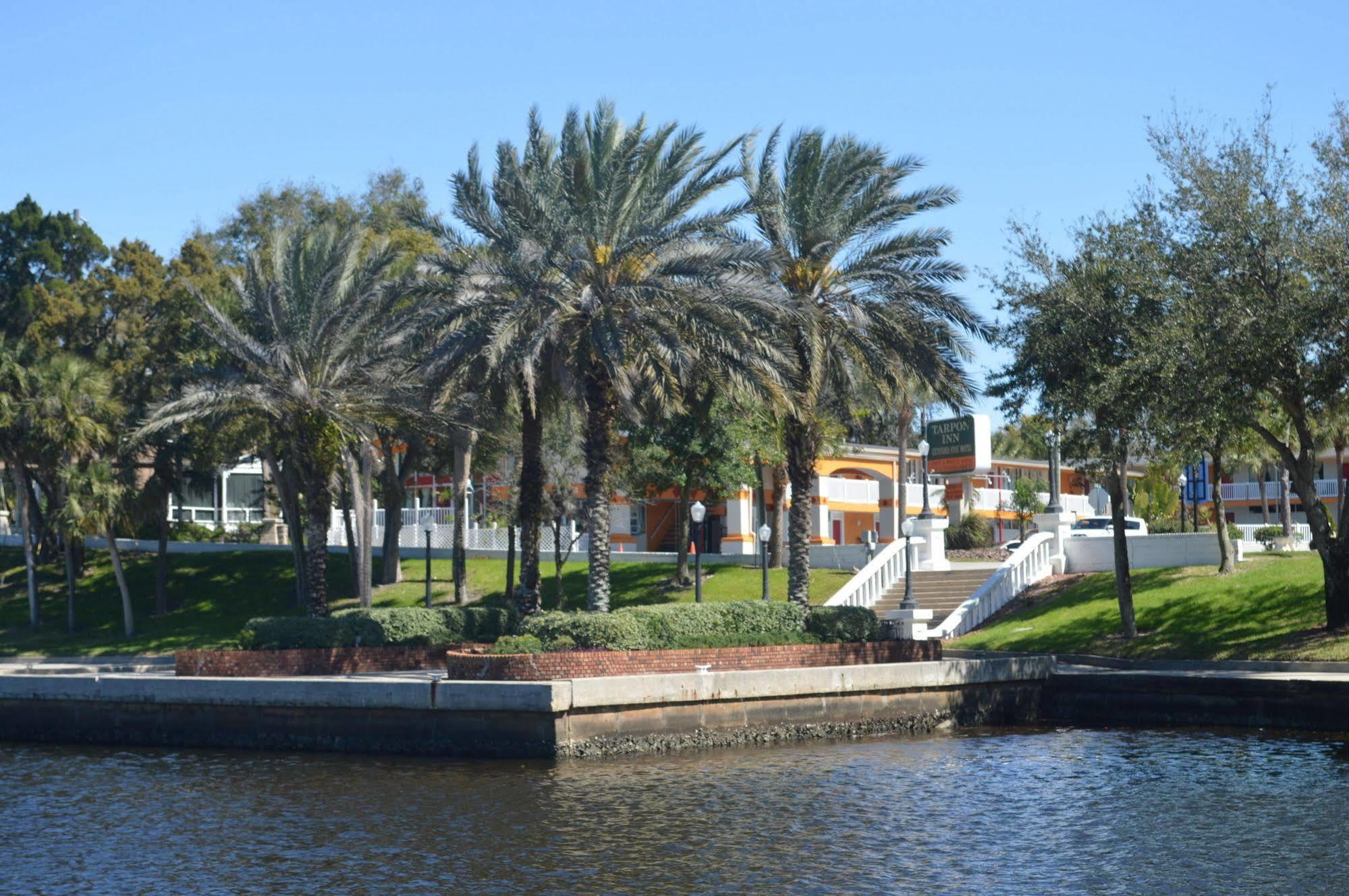 Tarpon Inn Tarpon Springs Ngoại thất bức ảnh