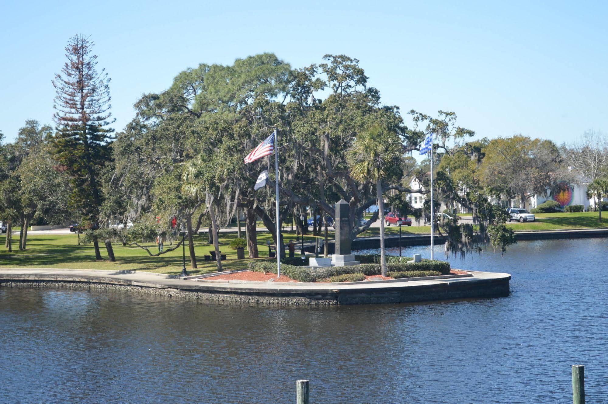 Tarpon Inn Tarpon Springs Ngoại thất bức ảnh