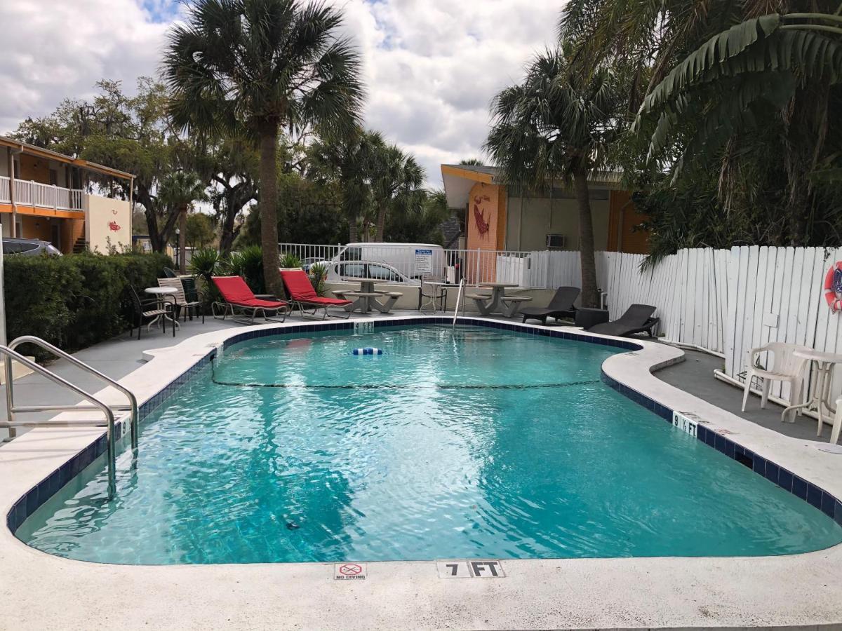 Tarpon Inn Tarpon Springs Ngoại thất bức ảnh